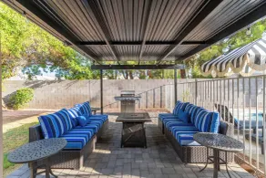 Heated Pool & Putting Green: Chandler Home! - Innvendig