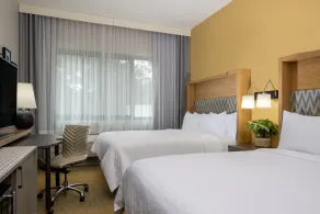Holiday Inn - Long Island - ISLIP Arpt East by IHG - Room