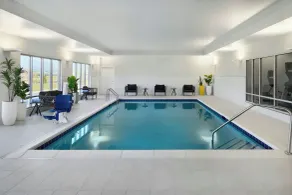 TownePlace Suites by Marriott Romeoville - Piscine