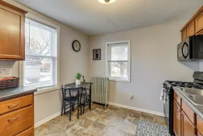 Central Duplex Townhome Close to Twin Cities - Interior