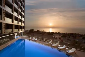 Wyndham Garden Ajman Corniche - Pool