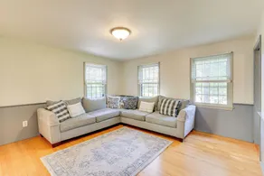 Spacious East Haddam Retreat w/ Private Pool! - Innenbereich