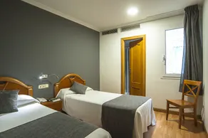 Iraipe Izaga Hostal - Chambre
