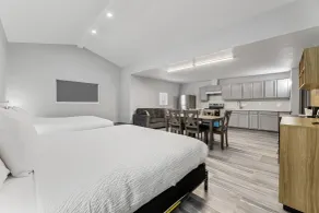 Days Inn & Suites by Wyndham Texas City-Galveston Area - Chambre