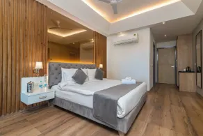 The Ganga Bliss by DLS Hotels - Chambre