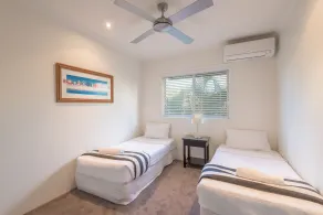 Noosa Outrigger Beach Resort - Room