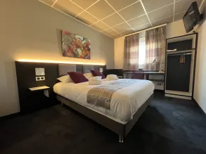 BRIT HOTEL LE VESOUL - Rom