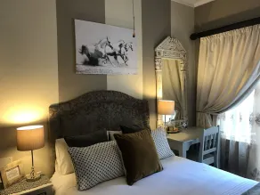 Waterhouse Guest Lodge in Muckleneuk - Habitación