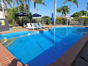 Nightcap at Queens Beach Hotel - Pool