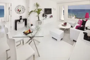 Lani's Suites de Luxe  - Chambre