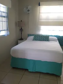 Stay Awhile Studio Apartment - Live Like A Local - Room
