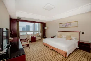 New Century Hotel Qingdao - Room