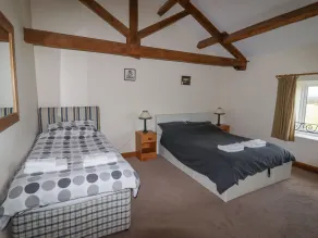 The Oaks - Habitación