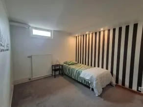Fully Renovated 4BR Home with Modern Kitchen - Rom