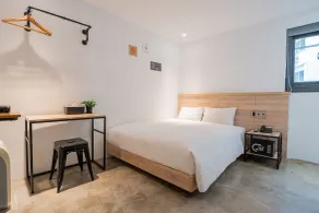 CHASE Hotel - Room