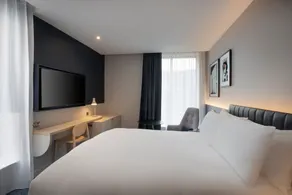 Leonardo Hotel Bristol City - Room