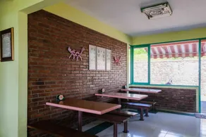 RedDoorz Syariah near Kopeng Treetop Adventure - Hall