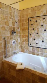 Maison Fleurie, A Four Sisters Inn - Chambre
