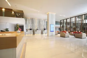 Grand Cosmopolitan Hotel - Reception