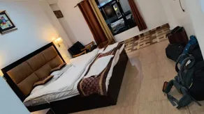 Hotel D'Zojila - Kargil - Værelse