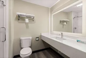 Days-Inn by Wyndham Albuquerque I-25 - Badeværelse