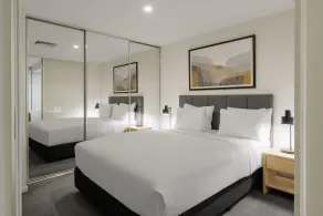 Oaks Melbourne Flemington Suites - Chambre