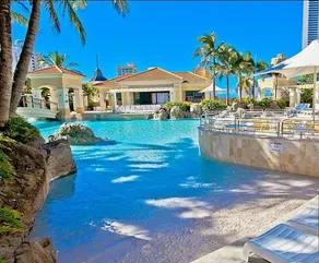 The High Tide, Chevron Renaissance 2BR, Surfers - Pool