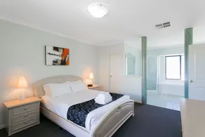 Seahaven by Rockingham Apartments - Værelse