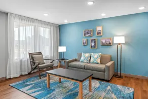 WoodSpring Suites Charlotte Northlake - Hall