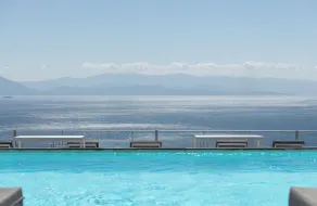 Karavia Lux Inn - Basseng