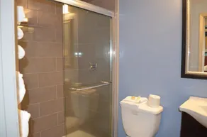 Hyannis Host Inn - Salle de bain