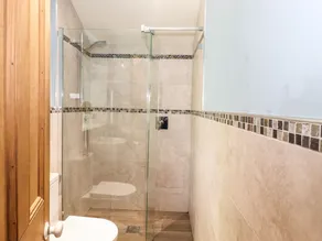 1 Lake View - Bathroom