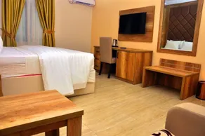 Lit Suites - Habitación