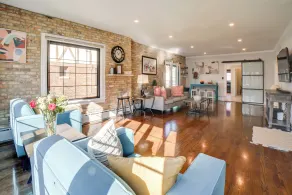 Pet Friendly! Near Casinos & Lake Michigan Beaches - Interior