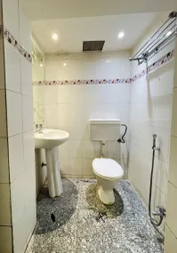 Hotel Shripad Continental - Baño
