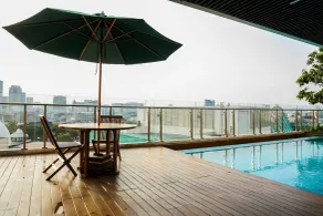 Nice Designed And Homey Studio At Menteng Park Apartment - Pool