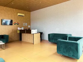 Bay Breeze Hotels and Resorts - Reception