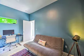 Canal & Mtn Views: Pet-friendly Seattle Retreat - Interiør
