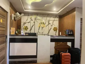 Hotel Avenue Suites Near International Airport Bangalore - Reception