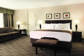 Radisson Hotel Louisville North - Chambre