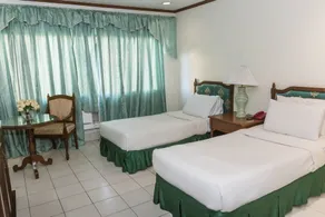 La Fiesta Hotel - Room