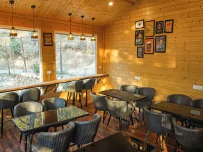 THEHIMALAYANLIVING WHISTLING PINES - Restaurant