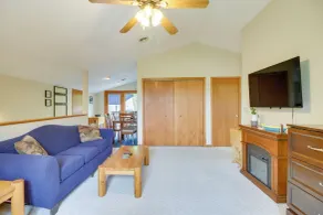 Richville Vacation Rental w/ Fire Pit: Near Trails - Innenbereich