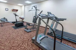 Super 8 by Wyndham Cochrane - Salle de remise en forme