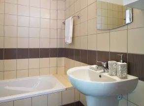 Chloraka Terrace Apartments - Bathroom