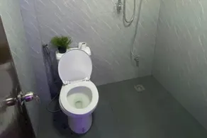 Mom Shie's Apartelle - Bathroom