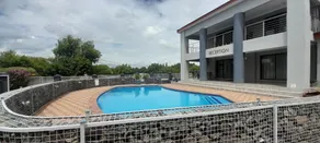 On Hill Lodge - Pool