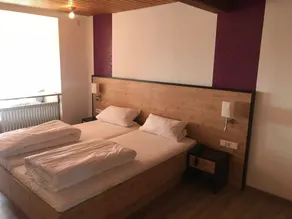 Alpina Löwen Hotel - Quarto
