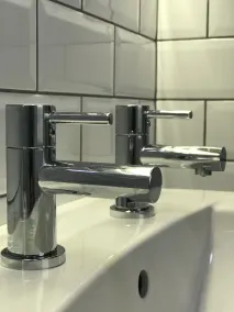 The Graeme Hotel - Bathroom