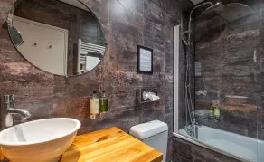 Nouvel Hôtel & Appartements - Baño